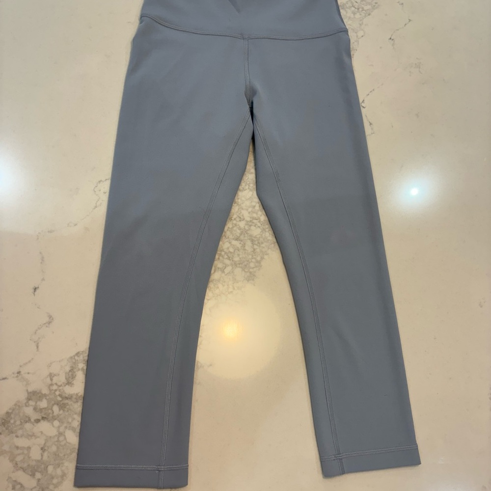Lululemon Athletica High-Waisted Cropped 21” Leggings